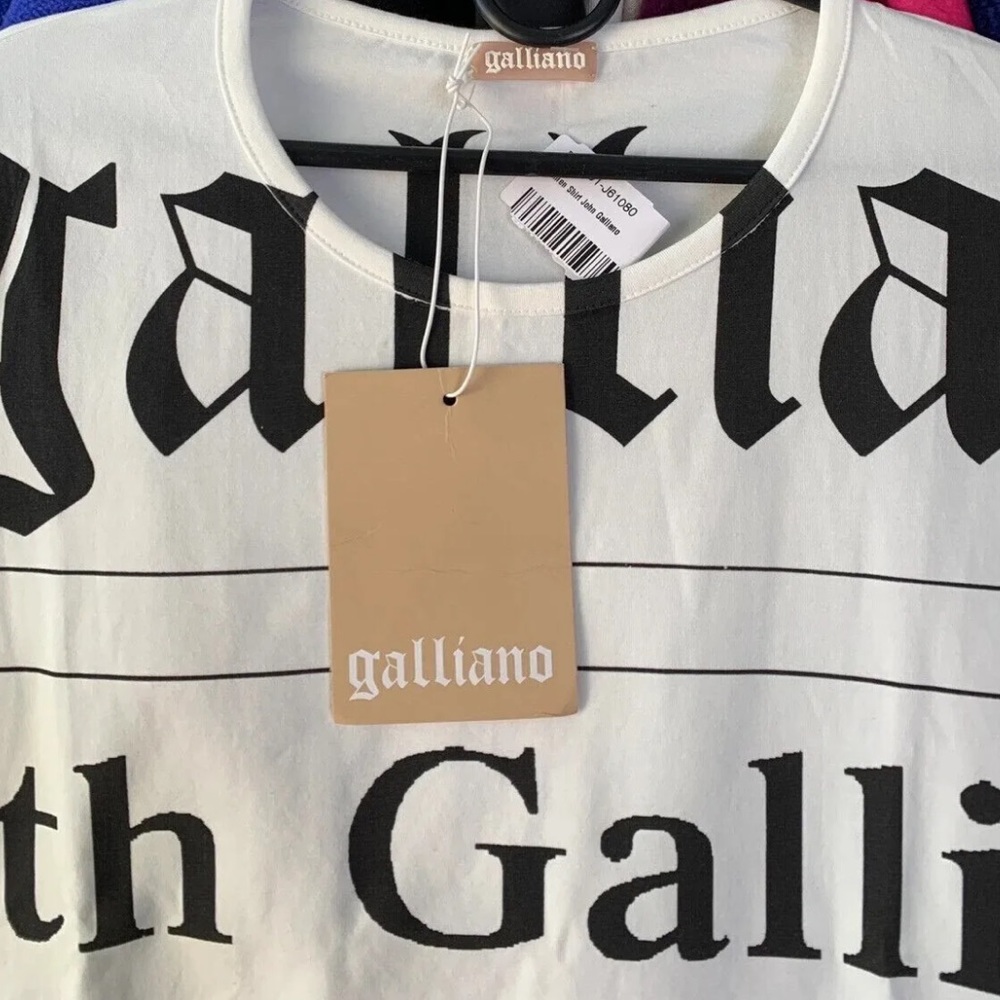 NWT JOHN GALLIANO NEWSPAPER GAZETTE WHITE WOMENS T-SHIRT - Picture 4 of 7